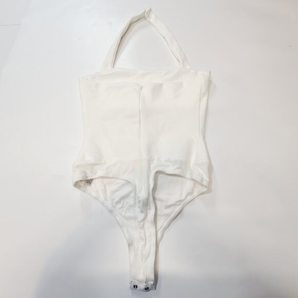 Superdown Reece Halter Bodysuit in white Small - Picture 12 of 12